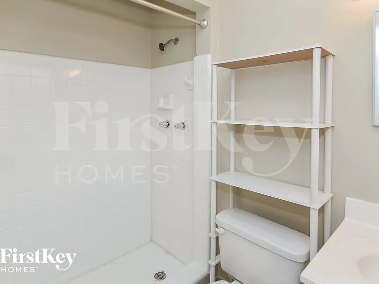 3141 SW 17th St — Photo 14