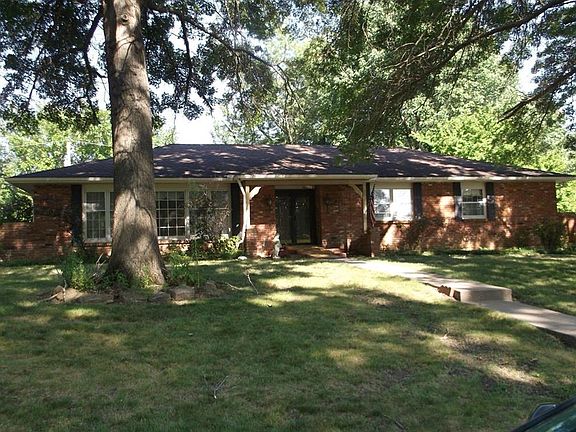 2nd image of 431 Topeka Ave