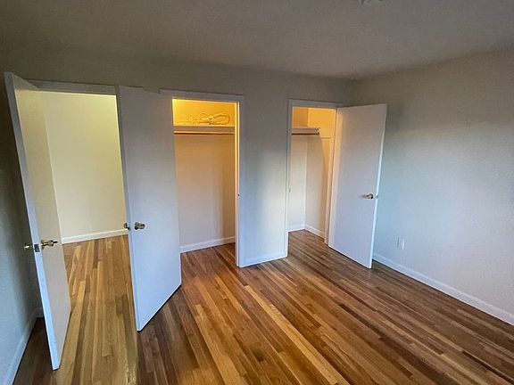 4th image of 118 Dustin St #3