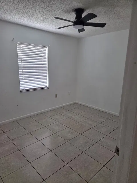 2 bed, $1,200 — Photo 2
