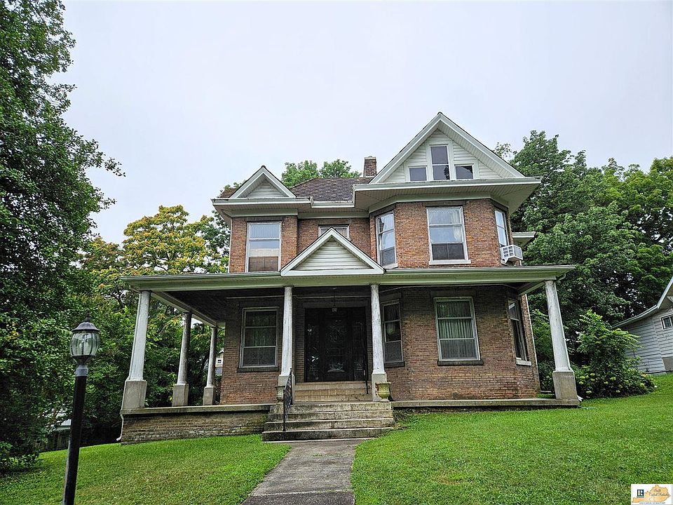 1st image of 206 W College St
