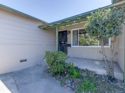2044 Delma Way, Sacramento, CA, 95825