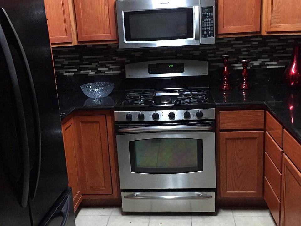 1st image of 4363 Pinegrove St