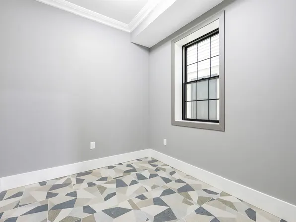 24 Romaine Avenue image 20 of 27