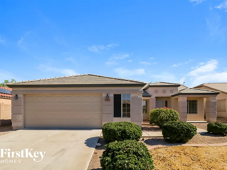 22938 W Yavapai St — Photo 1