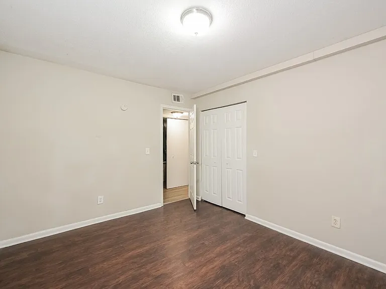 3419 Cobbs Ferry Dr — Photo 8