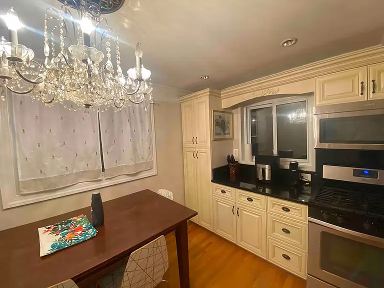 4131 Cupp Dr — Photo 22