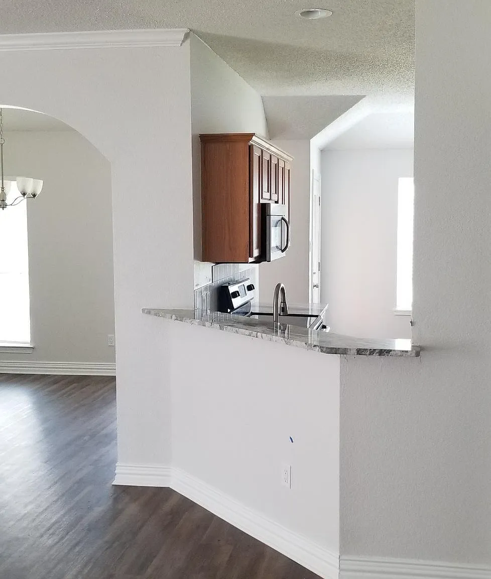 229 Stanley Dr — Photo 4