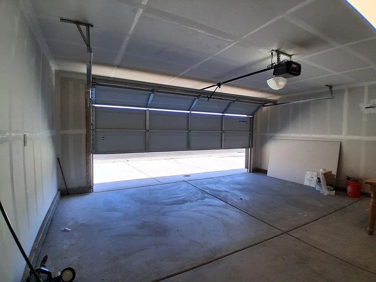 3016 Lake Park Ct — Photo 19