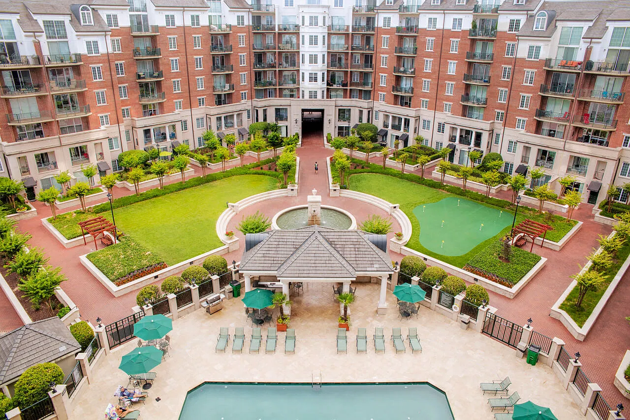1 bed, 737 sqft, $1,800 — Photo 1