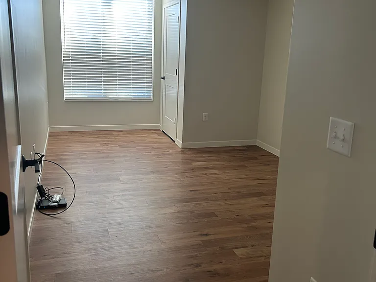 2350 Harbor Pl — Photo 6