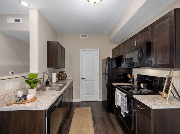 4987 Aero Pkwy #4957308