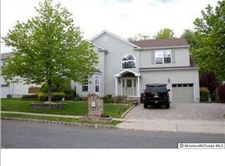 7 Carrington Ct, Matawan, NJ 07747