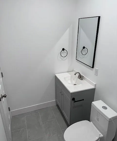1616 NW 5th St #1 — Photo 5