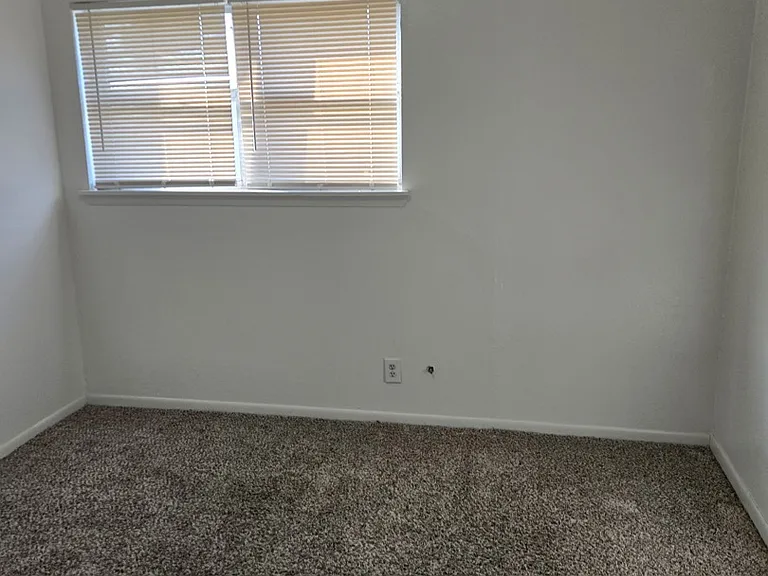 Unit Photo