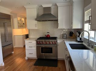 14 Blue Ridge Ln, Wilton, CT 06897