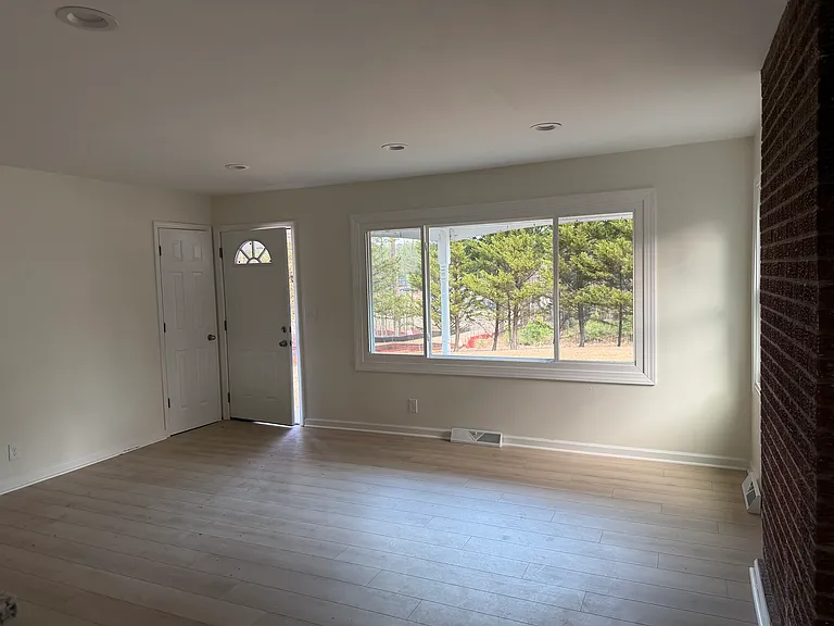 1213 Stone Rd — Photo 6