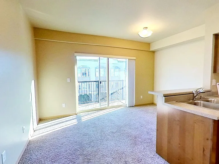 Mckenze Square Apartments — Photo 6
