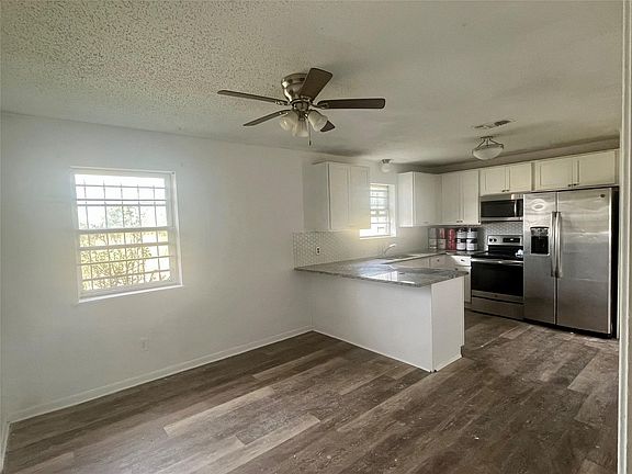 3rd image of 7706 Texas St #224