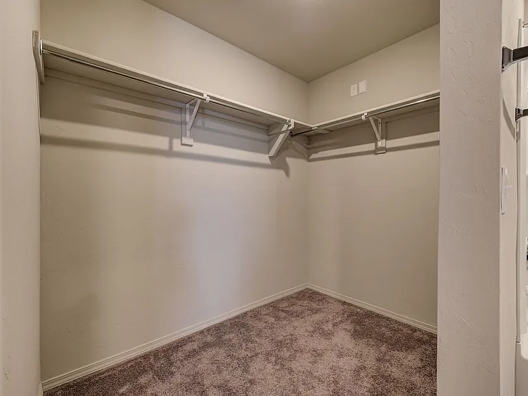 3912 Elm Ridge St — Photo 25