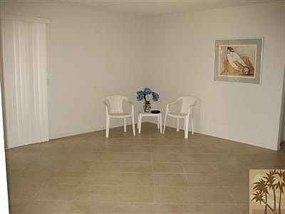 5th image of 3071 Sunflower Cir W
