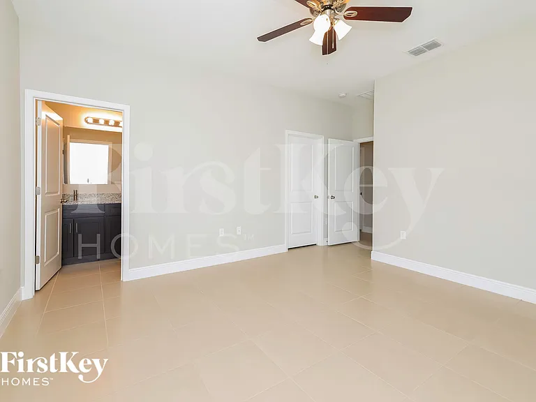 650 Hudson Valley Dr — Photo 9