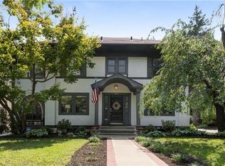 11 E 69th St, Kansas City, MO 64113