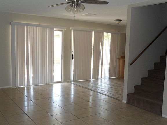 4th image of 4161 W Poinsettia Dr