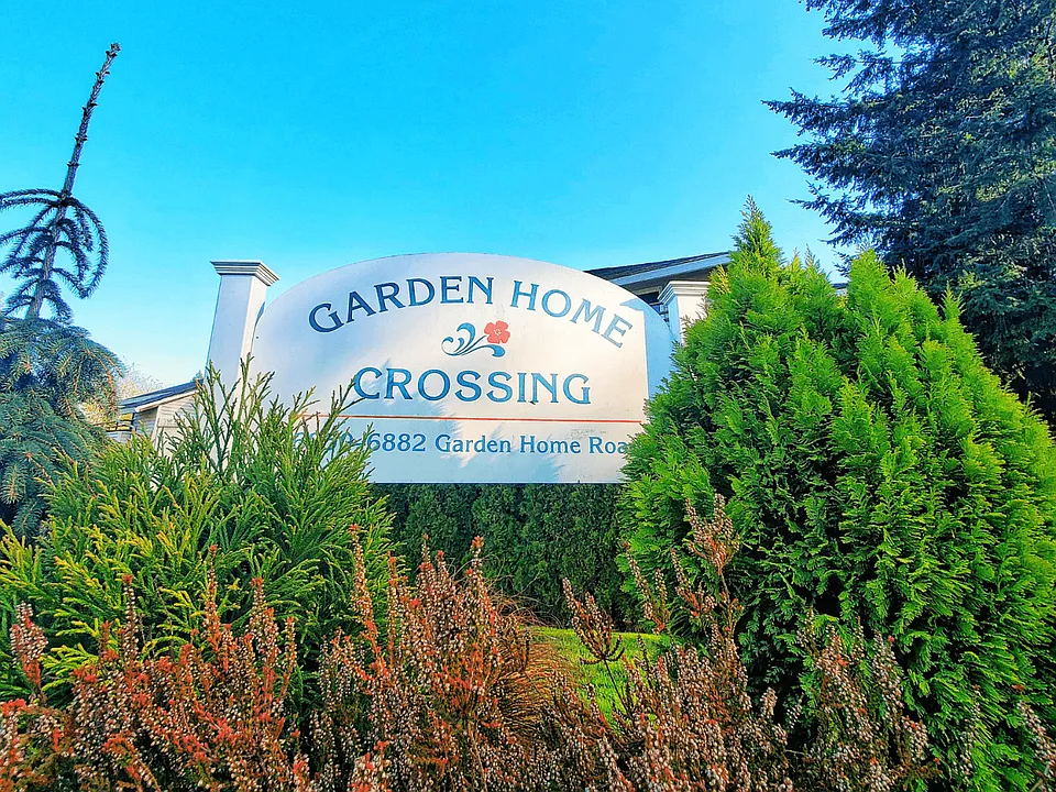Garden Home Crossing