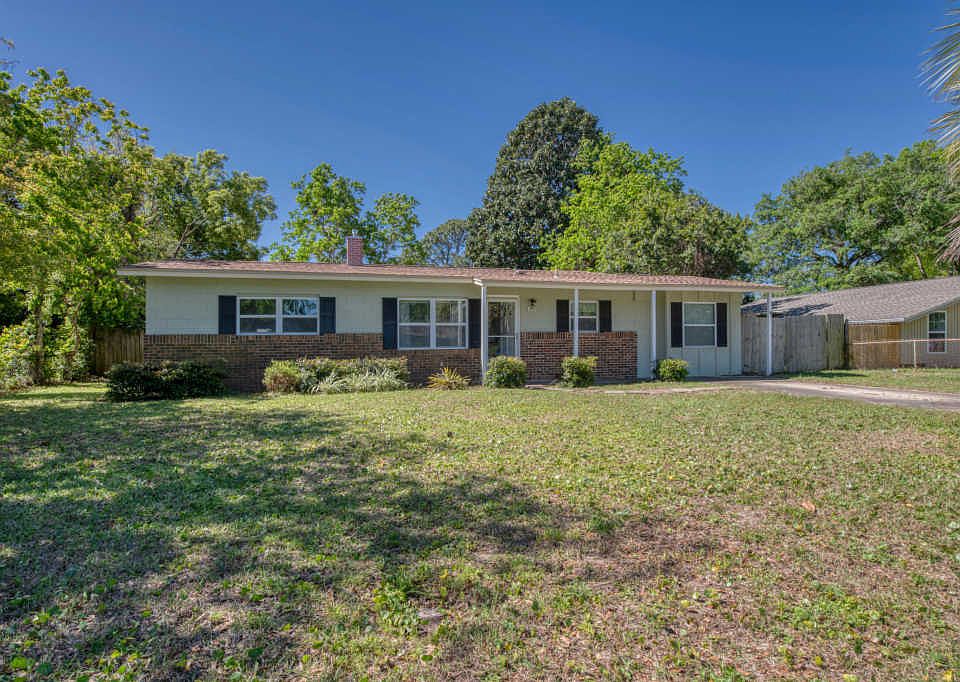1st image of 340 Linda Ln