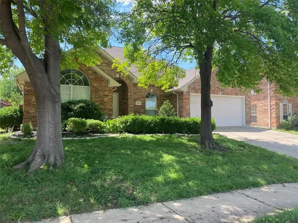 9421 Vista Cir, Irving, TX 75063