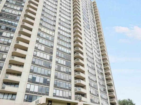3930 N Pine Grove Ave APT 1606, Chicago, IL 60613
