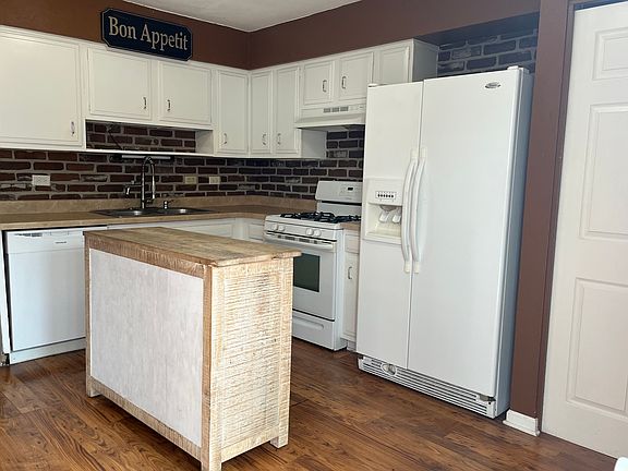 4th image of 2075 Danbury Pl