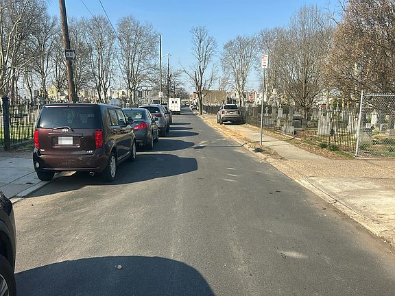 5th image of 4332 Salmon St