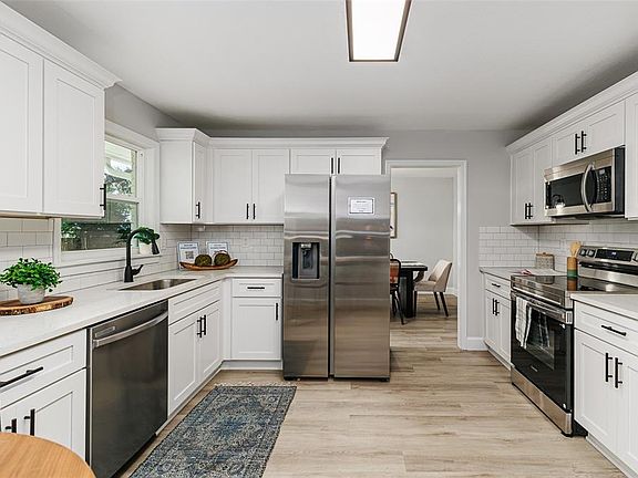2nd image of 7520 HAVENWOOD DRIVE