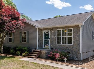103 1st Ave NW, Hildebran, NC 28637