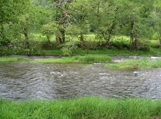 8885 Rose Valley Rd, Kelso, WA 98626