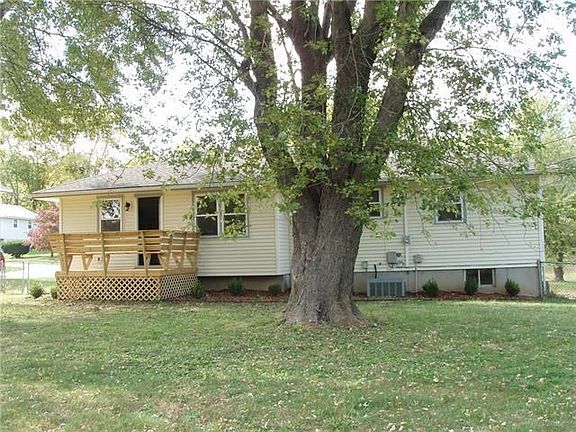 4th image of 3139 N 84th Ter