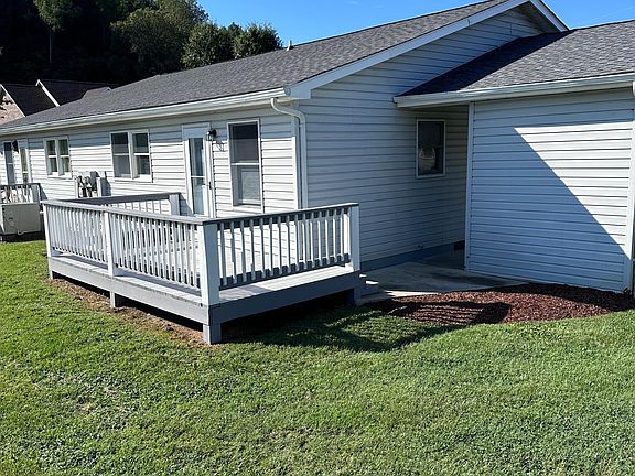3rd image of 306 Westwood Place Private Dr #1