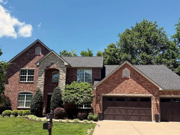 220 Woodcliffe Place Dr, Chesterfield, MO 63005