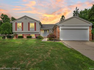 13947 Ashurst St, Livonia, MI 48154