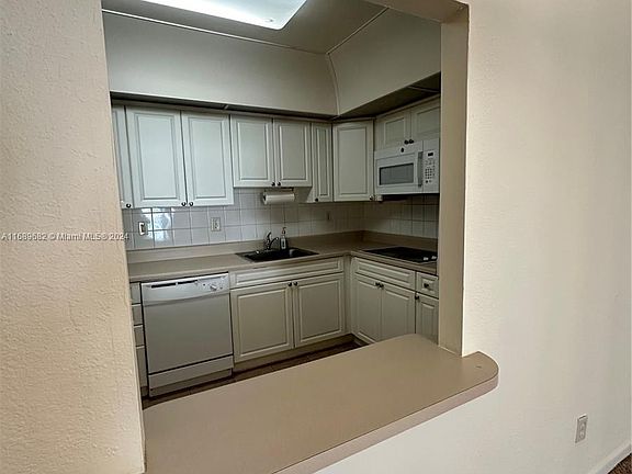 2nd image of 19380 Collins Ave APT 614