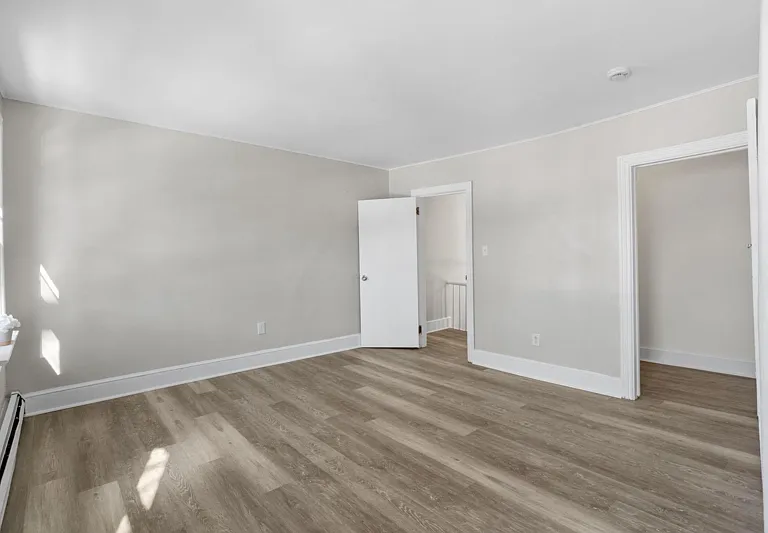 415 Wood St — Photo 11