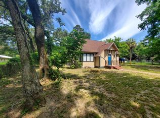 9911 Connecticut St, Gibsonton, FL 33534