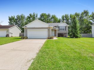 4209 Homestead Dr, Wayland, MI 49348