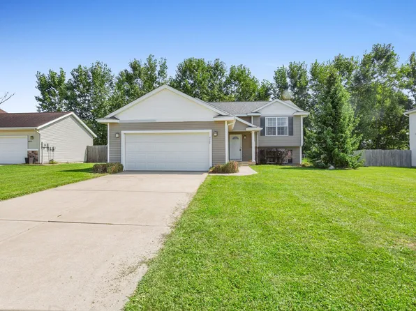 4209 Homestead Dr, Wayland, MI 49348