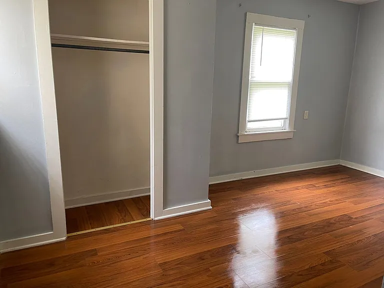 1020 Sycamore St — Photo 9