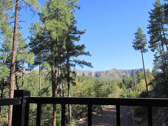 3rd image of 415 E Rim Estates Trl