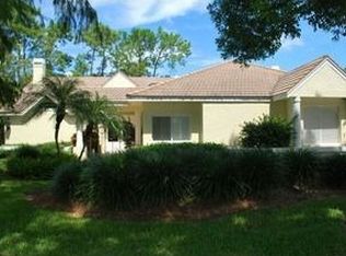 140 Edgemere Way S, Naples, FL 34105