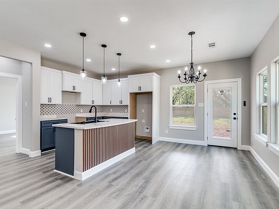5th image of 3402 Spring Ave